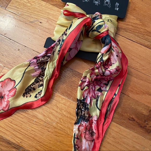 NWT INC Kite Scarf - Picture 5 of 7